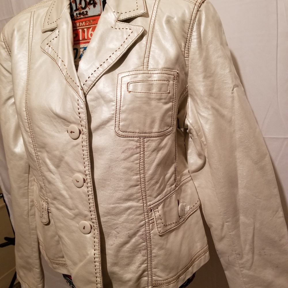 Jacket - Picture 2 of 4